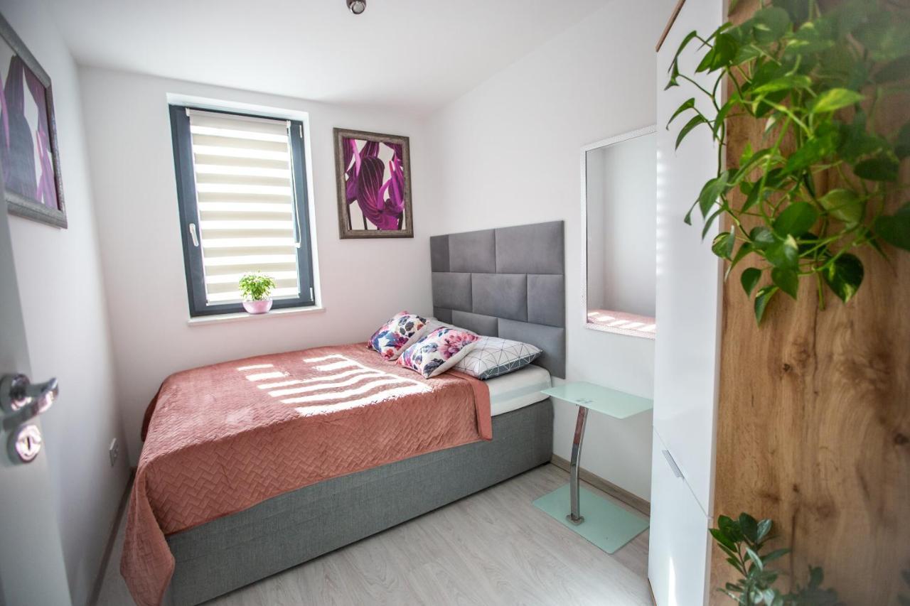 Wlodarska 4A Lux Premium Krasków Exterior foto